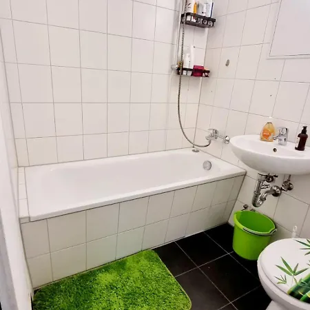 Schone In Lägenhet Berlin